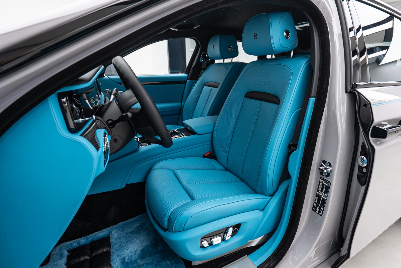 2026 ROLLS ROYCE GHOST | BLACK BADGE | GCC | FULL OPTION